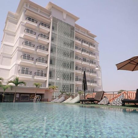 Solia Hotel Yosodipuro Surakarta  Exterior photo