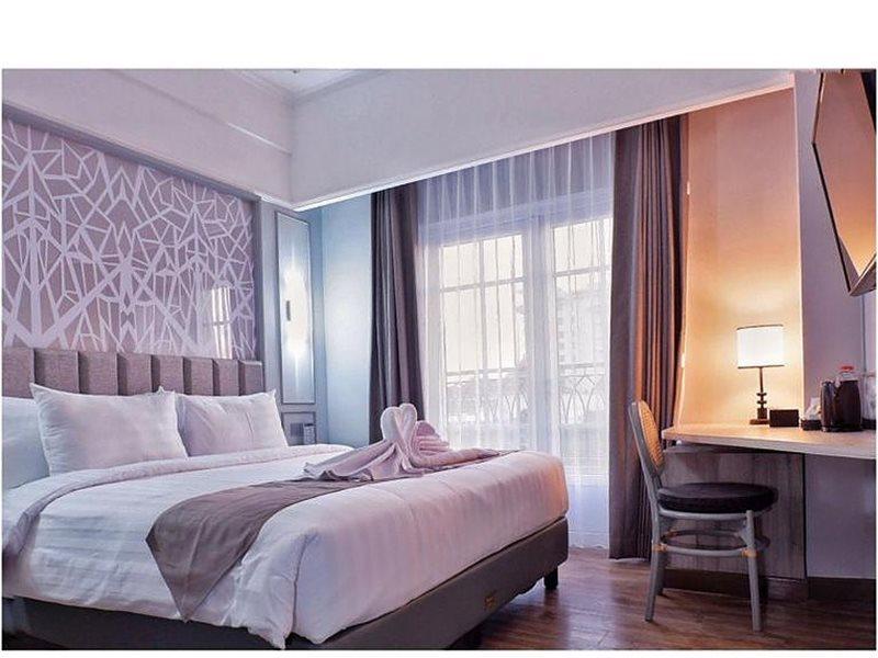 Solia Hotel Yosodipuro Surakarta  Exterior photo